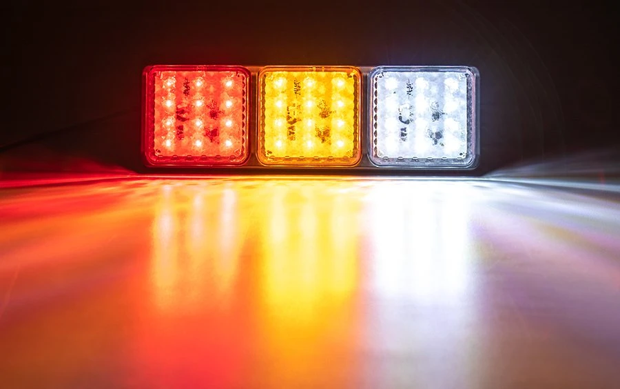 LED Truck & Trailer Rear Combination Lamps - Stop/Turn/Tail/Reverse Lights - Durable Pair for Enhanced Safety 4 LED Truck & Trailer Rear Combination Lamps - Stop/Turn/Tail/Reverse Lights - Durable Pair for Enhanced Safety - Image 4