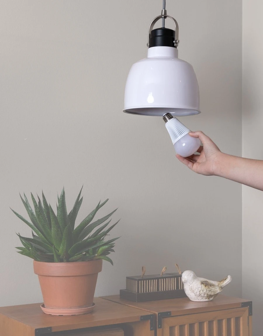 MiBoxer A19 Smart LED Bulb - RGB + Tunable White, Hubless, 9W (60W Equivalent), 850 Lumens, Optional RF Remote 4 MiBoxer A19 Smart LED Bulb - RGB + Tunable White, Hubless, 9W (60W Equivalent), 850 Lumens, Optional RF Remote - Image 4