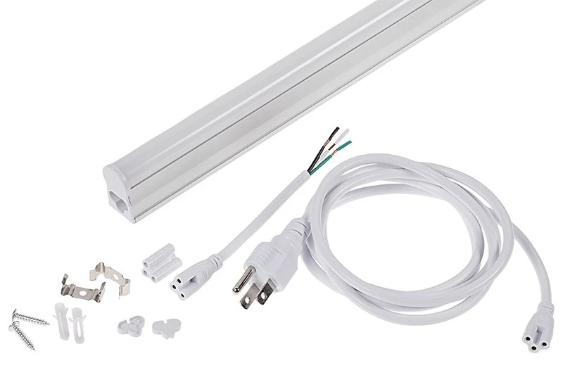 24 Inch LED T5 Integrated Light Fixture - Linkable Under Cabinet Lighting - 120V, 1,035 Lumens - Easy Installation with 3-Pin Plug 2 24 Inch LED T5 Integrated Light Fixture - Linkable Under Cabinet Lighting - 120V, 1,035 Lumens - Easy Installation with 3-Pin Plug - Image 2