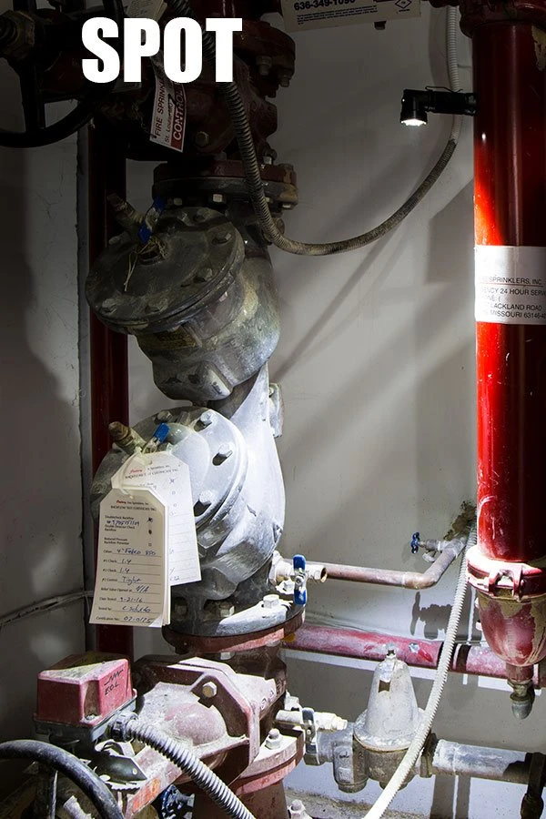 NEBO CRYKET LED Flashlight - 250 Lumens, Compact & Bright, NEB-WLT-0007 8 NEBO CRYKET LED Flashlight - 250 Lumens, Compact & Bright, NEB-WLT-0007 - Image 8