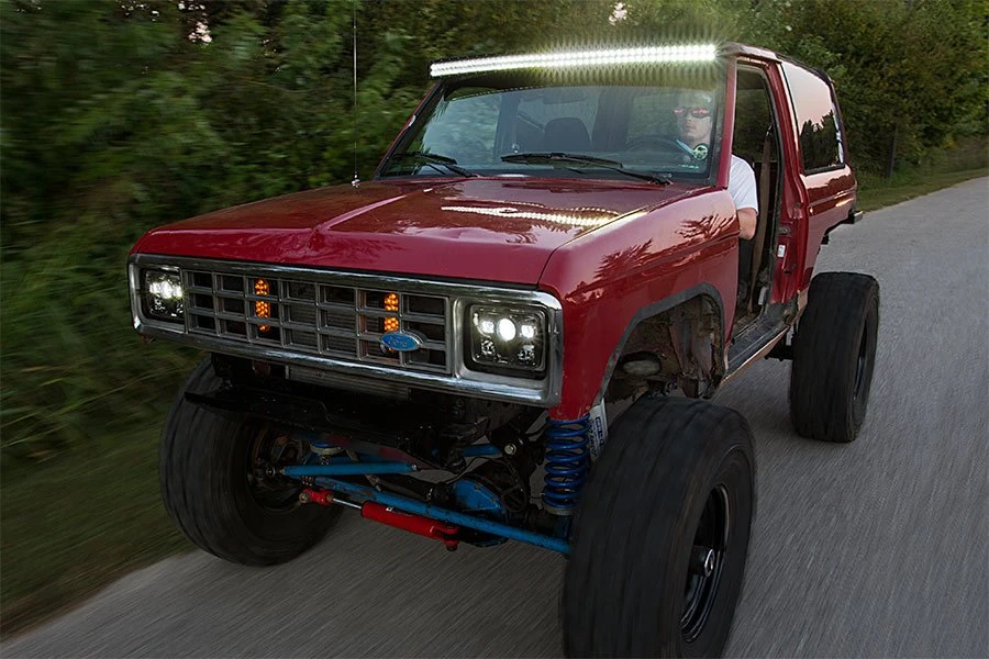 50" Super Series Off-Road LED Light Bar - 144W, 18,000 Lumens - Durable Vehicle Lighting for Trucks, SUVs, and ATVs 12 50" Super Series Off-Road LED Light Bar - 144W, 18,000 Lumens - Durable Vehicle Lighting for Trucks, SUVs, and ATVs - Image 12